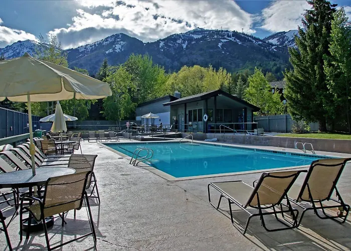 Outdoor Pool, Private Sauna, 50yd To Moose Creek Lift, Flexible Bedding Ferienhaus