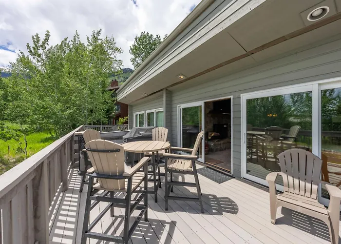 Outdoor Pool, Private Sauna, 50yd To Moose Creek Lift, Flexible Bedding
