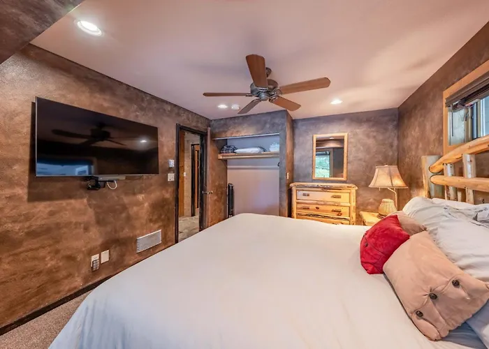Ferienhaus Outdoor Pool, Private Sauna, 50yd To Moose Creek Lift, Flexible Bedding *