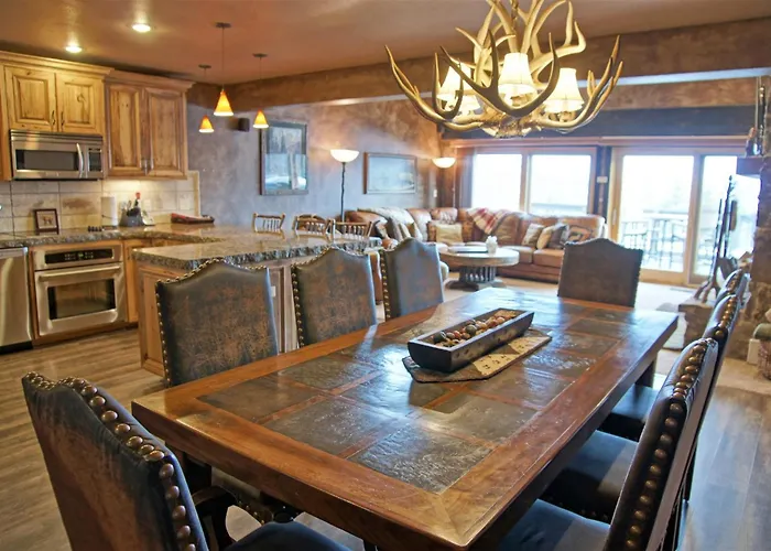 Ferienhaus Outdoor Pool, Private Sauna, 50yd To Moose Creek Lift, Flexible Bedding